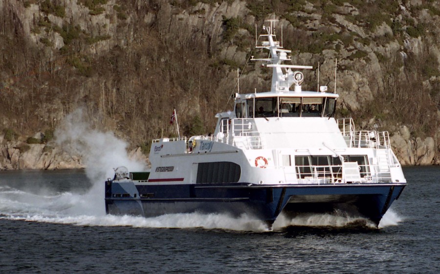 30 m Catamaran - TANSØY - KYSTEKSPRESSEN